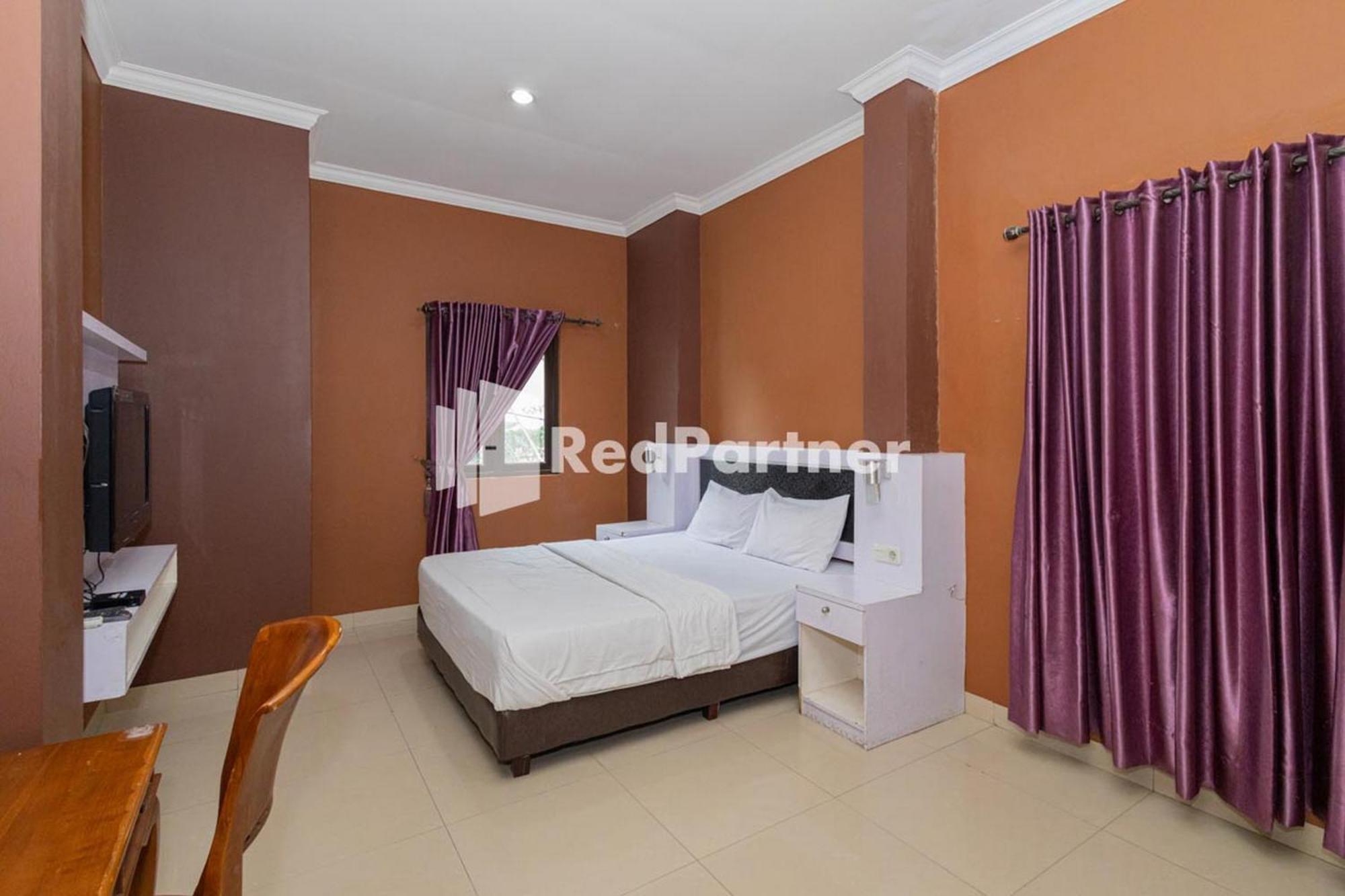 Star Hotel Jaksa Mitra Reddoorz Jakarta Exterior foto