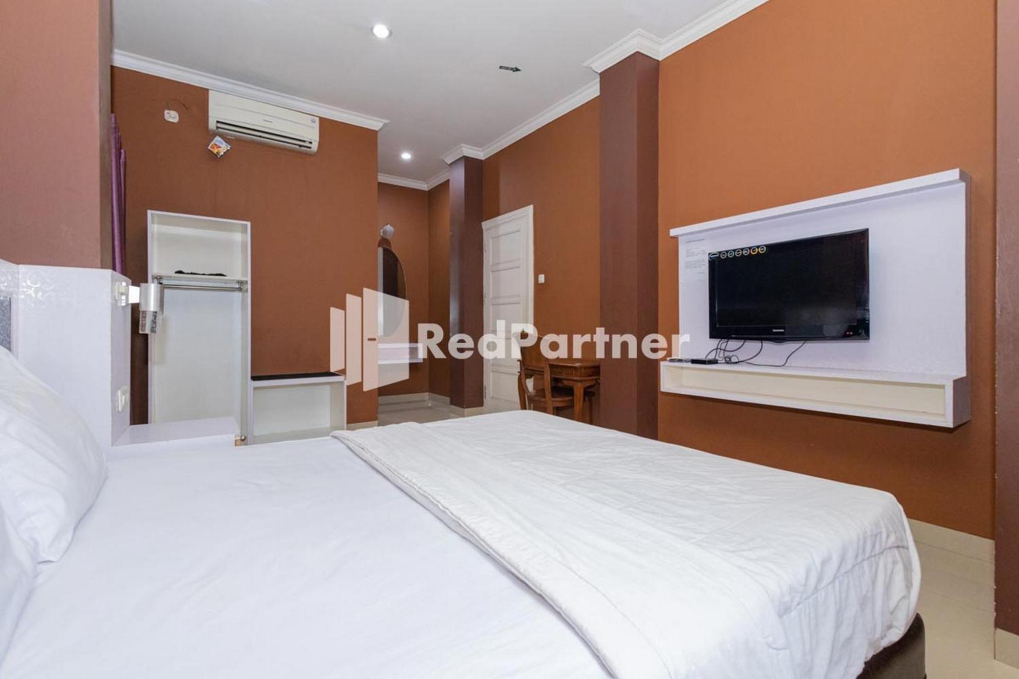 Star Hotel Jaksa Mitra Reddoorz Jakarta Exterior foto